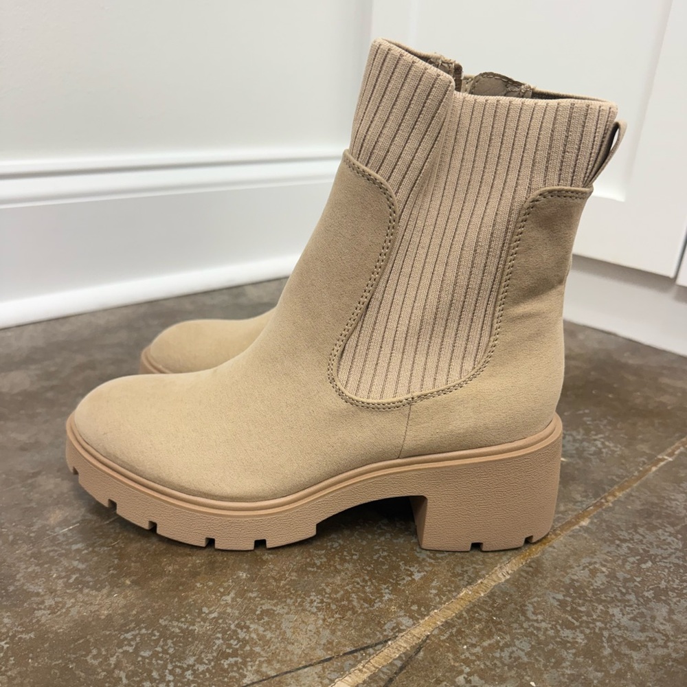 Women's American Eagle Hutch Bootie in Sand